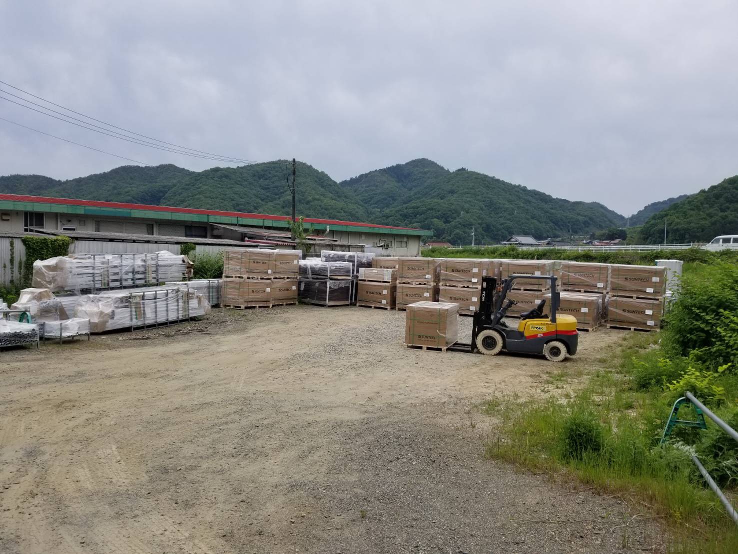 パネル搬入・架台搬入